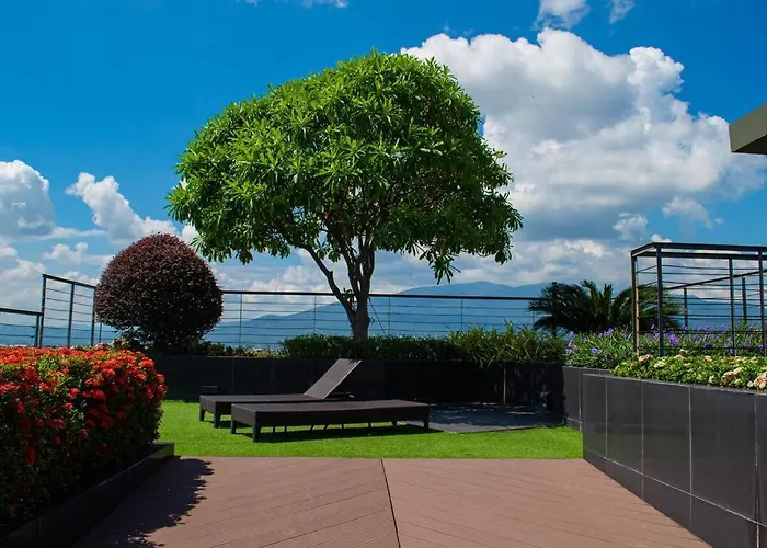 Lovely 1-Bedroom Condo Near Night Barzaar