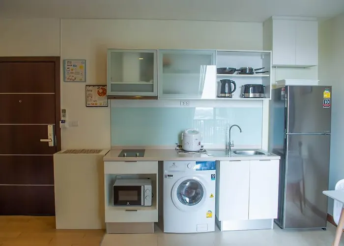 Lovely 1-Bedroom Condo Near Night Barzaar