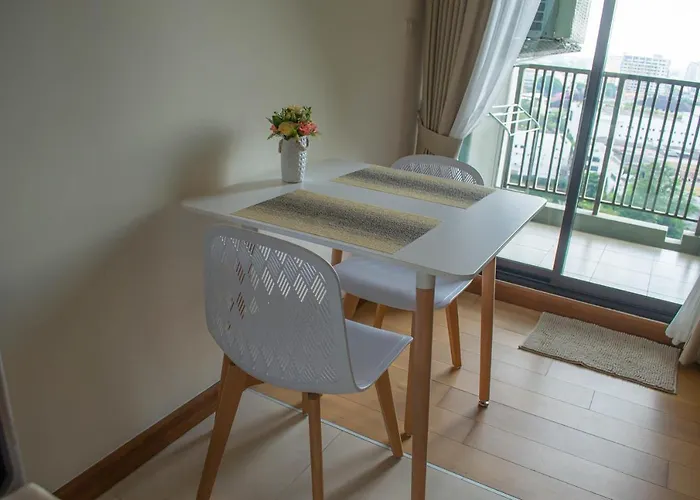Lovely 1-Bedroom Condo Near Night Barzaar