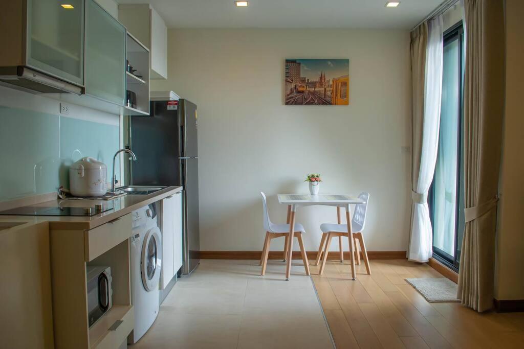 Lovely 1-bedroom Near Night Barzaar Apartment *